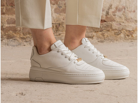witte-sneakers-dames-774xls-1.jpg
